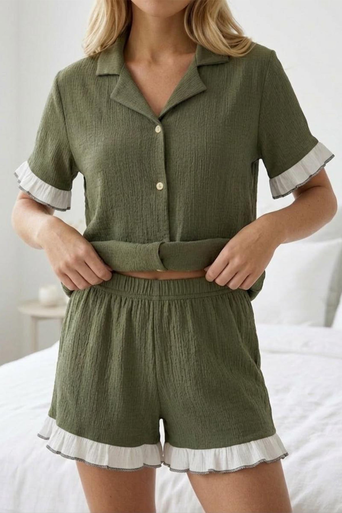 Bürümcük Fırfır Detaylı Şortlu Pijama Takımı – Yeşil