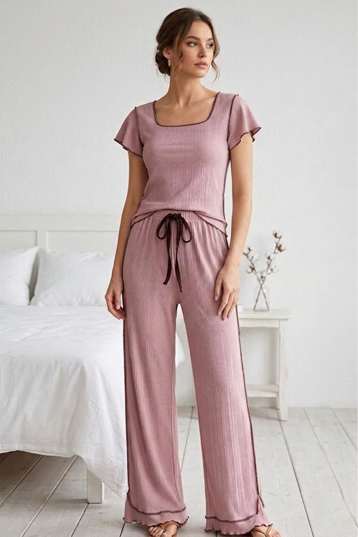 Bürümcük Fırfır Detaylı Kısa Kollu Pijama Takımı – Pembe