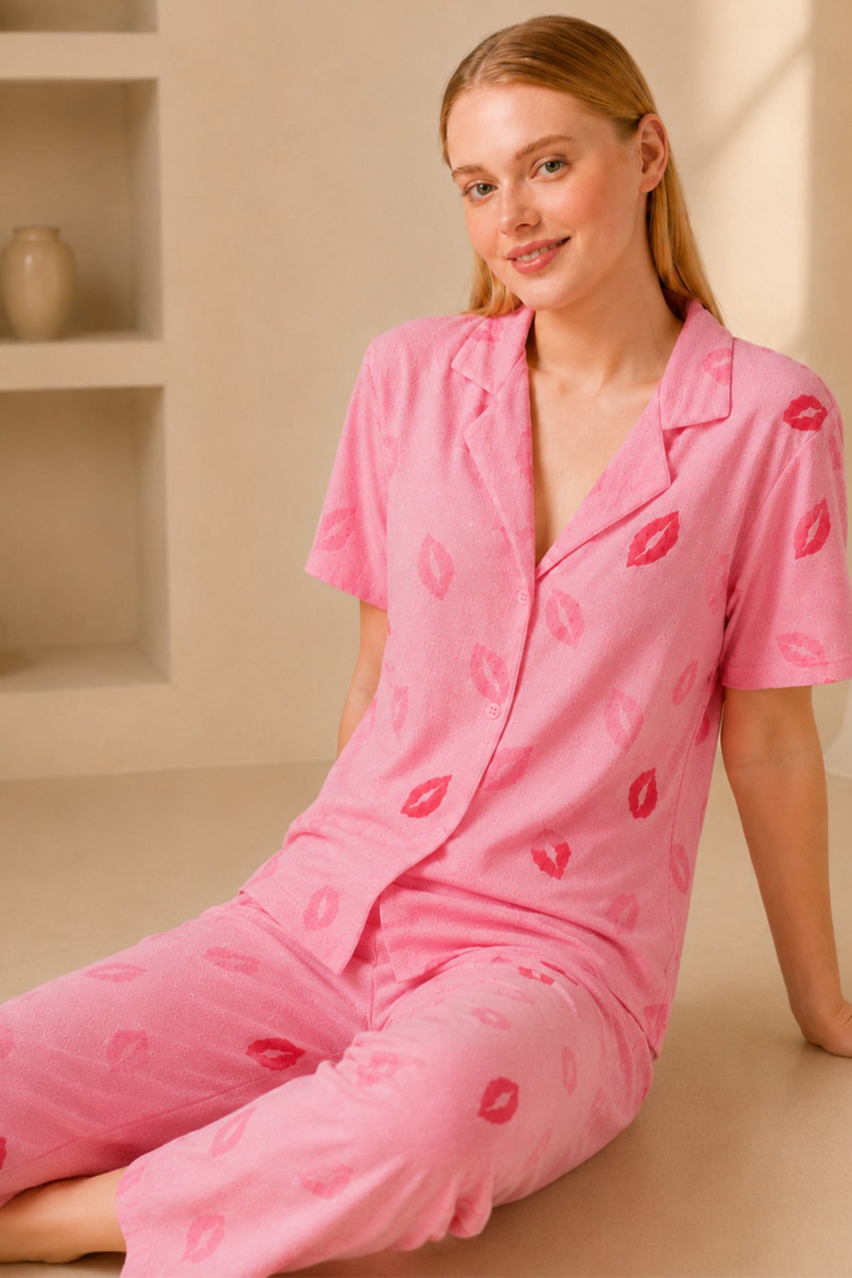Dudak Desenli Pijama Takımı – Pembe