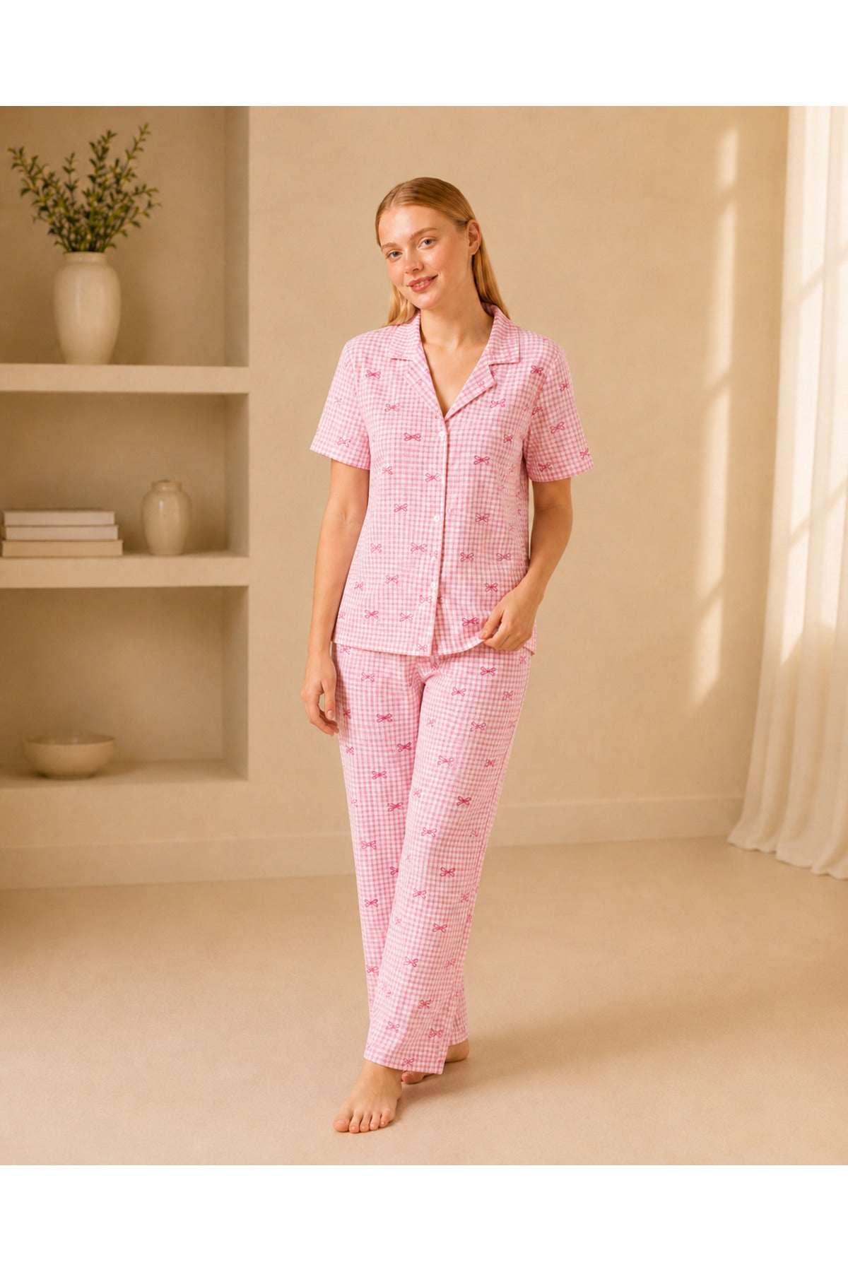 Ekose Fiyonk Desenli Kısa Kollu Pijama Takımı – Pembe