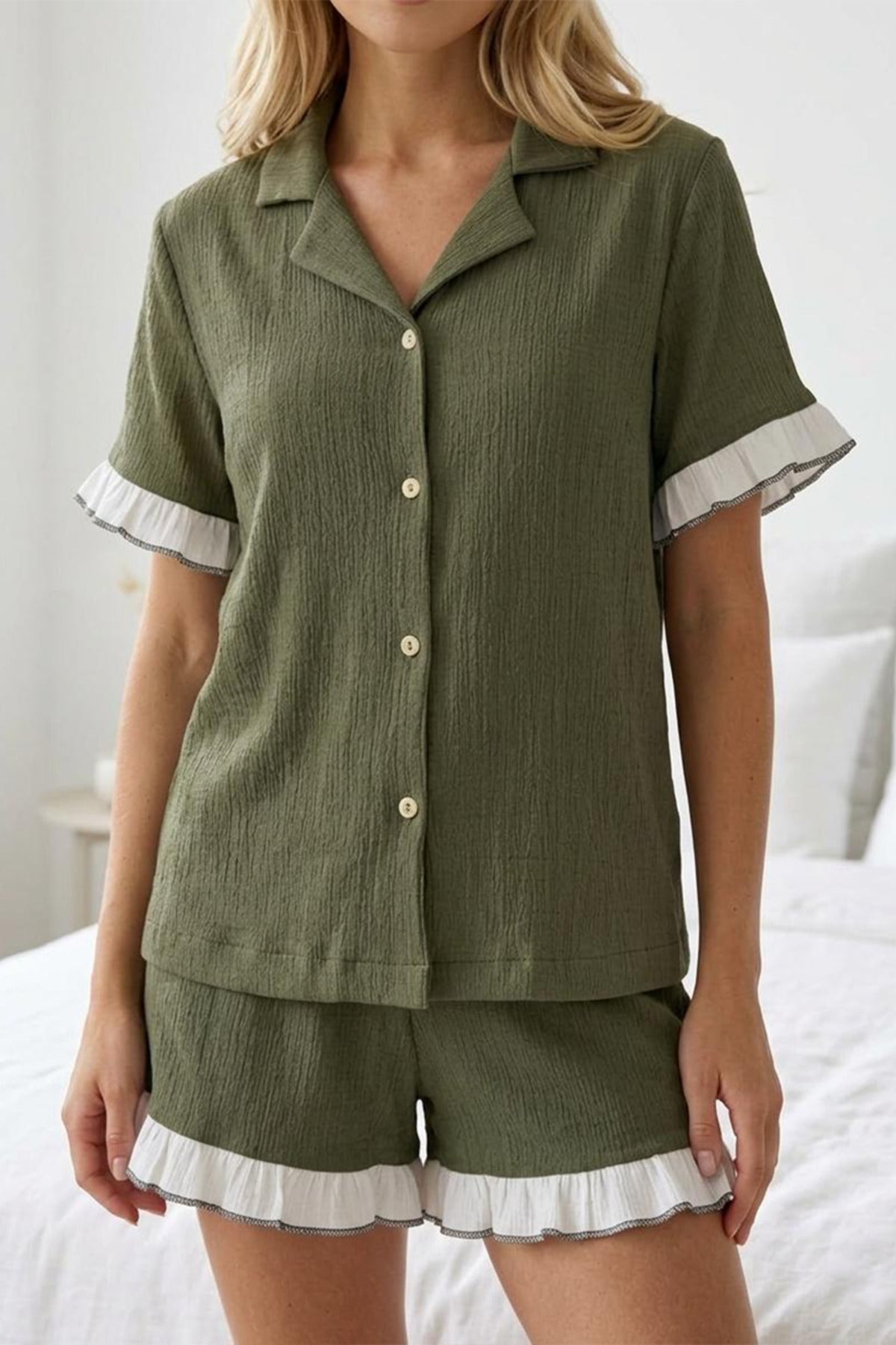 Bürümcük Fırfır Detaylı Şortlu Pijama Takımı – Yeşil