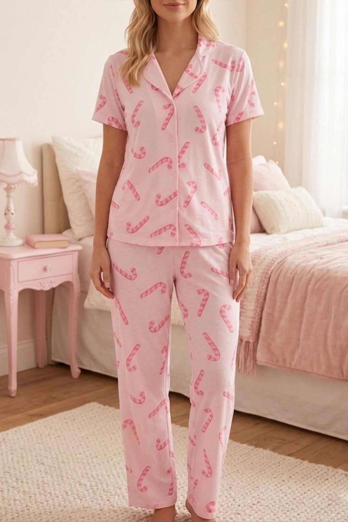 Baston Şeker Desenli Düğmeli Kısa Kollu Pijama Takımı – Açık Pembe
